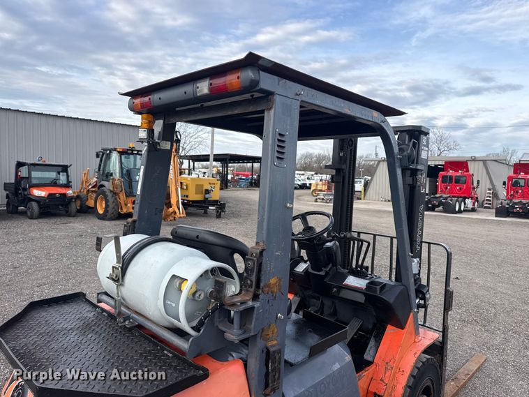 image for item EG8875 Toyota 7FGU25 forklift