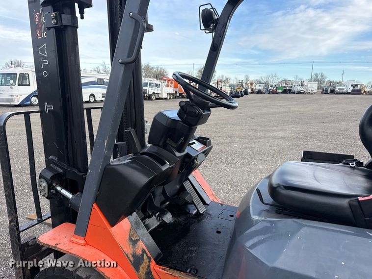 image for item EG8875 Toyota 7FGU25 forklift