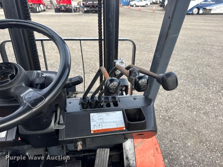 image for item EG8875 Toyota 7FGU25 forklift
