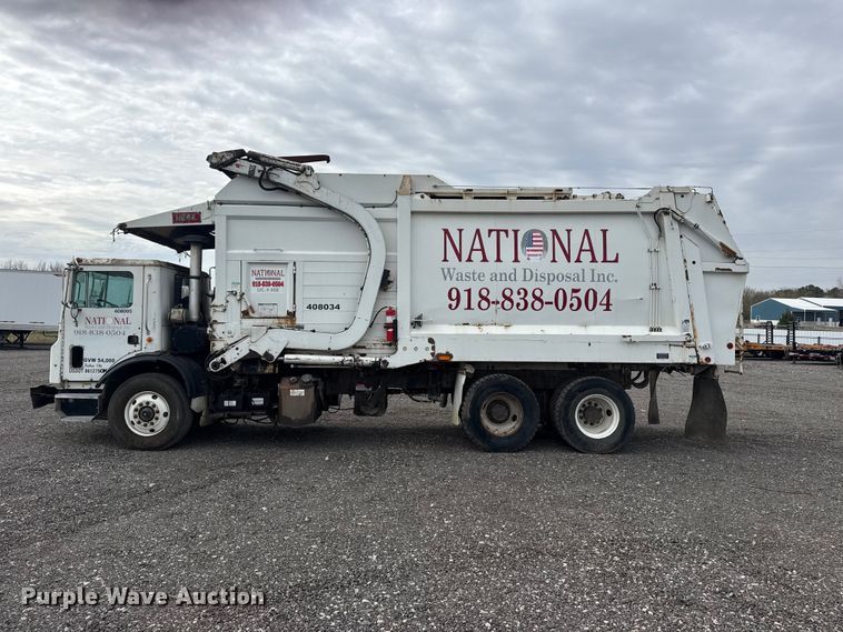 image for item EG8880 2007 Mack MR refuse truck