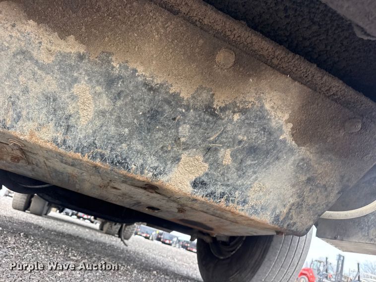 image for item EG8880 2007 Mack MR refuse truck