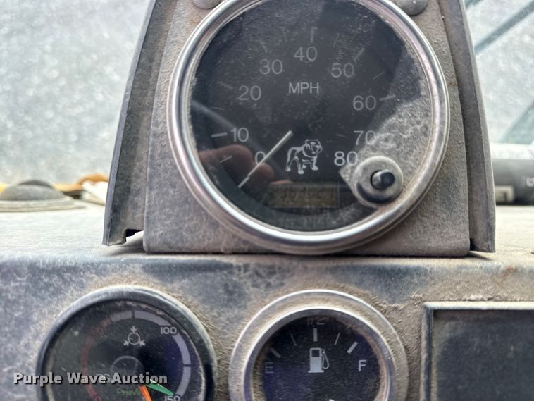 image for item EG8880 2007 Mack MR refuse truck