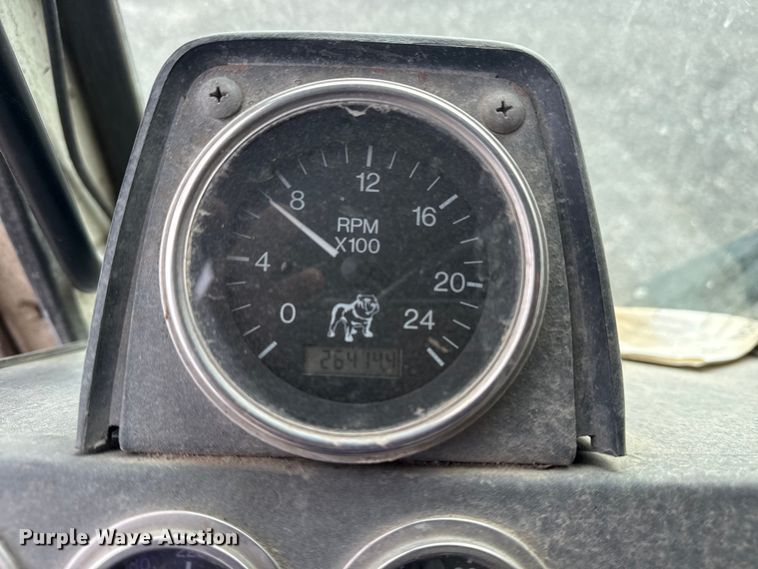 image for item EG8880 2007 Mack MR refuse truck