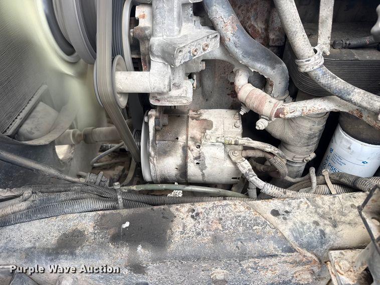 image for item EG8880 2007 Mack MR refuse truck