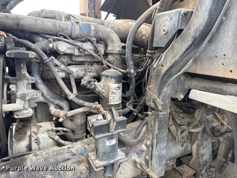 image for item EG8880 2007 Mack MR refuse truck