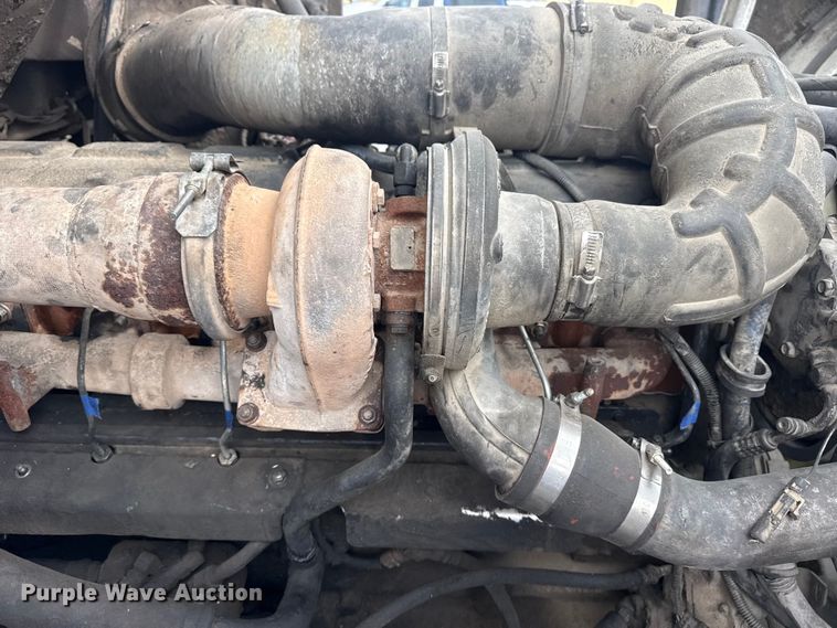 image for item EG8880 2007 Mack MR refuse truck