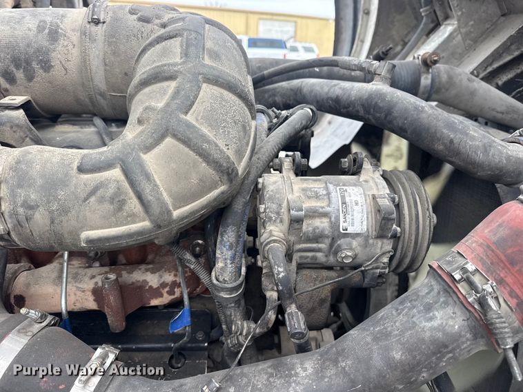 image for item EG8880 2007 Mack MR refuse truck