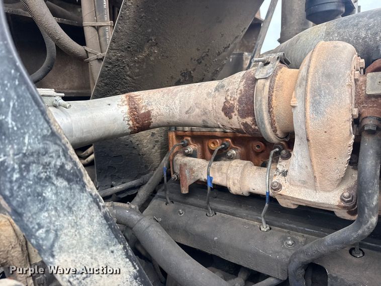 image for item EG8880 2007 Mack MR refuse truck