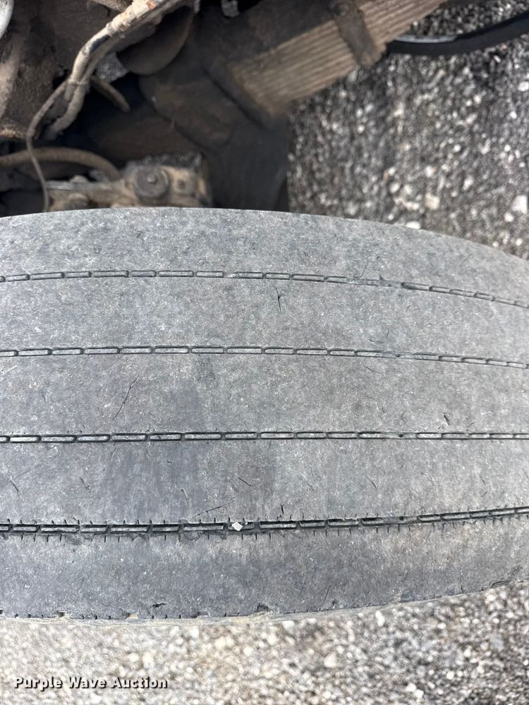 image for item EG8880 2007 Mack MR refuse truck