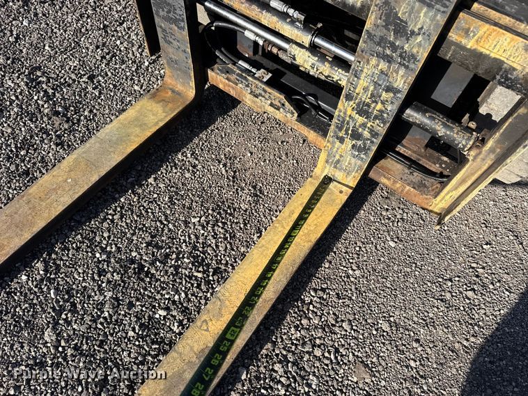 image for item EG8882 2017 Caterpillar DP30N forklift