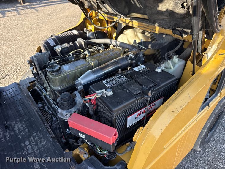 image for item EG8882 2017 Caterpillar DP30N forklift