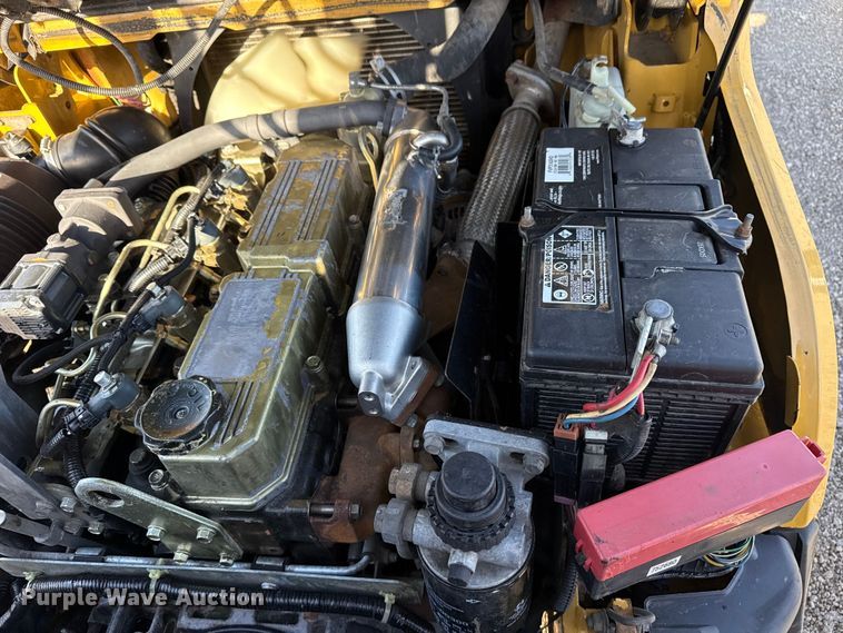 image for item EG8882 2017 Caterpillar DP30N forklift