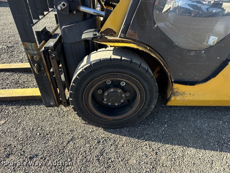 image for item EG8882 2017 Caterpillar DP30N forklift