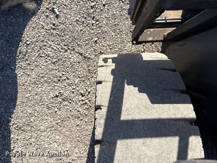 image for item EG8882 2017 Caterpillar DP30N forklift
