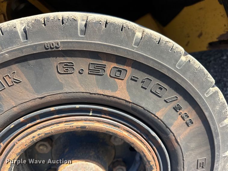 image for item EG8882 2017 Caterpillar DP30N forklift