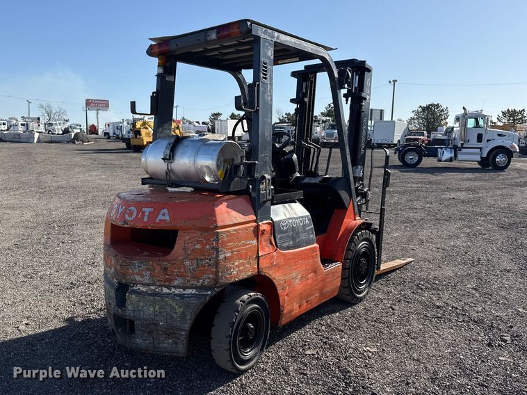 image for item EG8884 Toyota 7FGU25 forklift