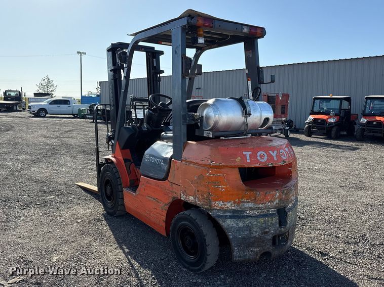 image for item EG8884 Toyota 7FGU25 forklift