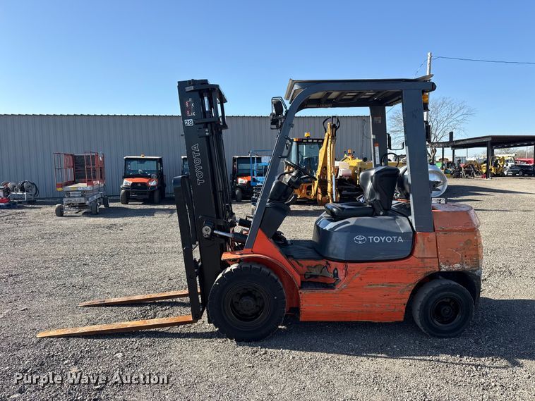 image for item EG8884 Toyota 7FGU25 forklift