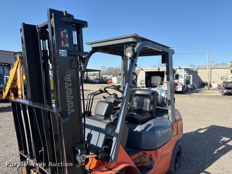 image for item EG8884 Toyota 7FGU25 forklift