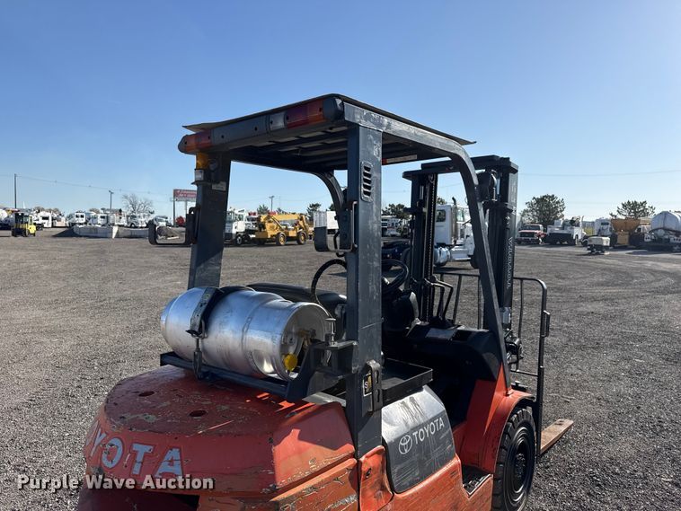 image for item EG8884 Toyota 7FGU25 forklift