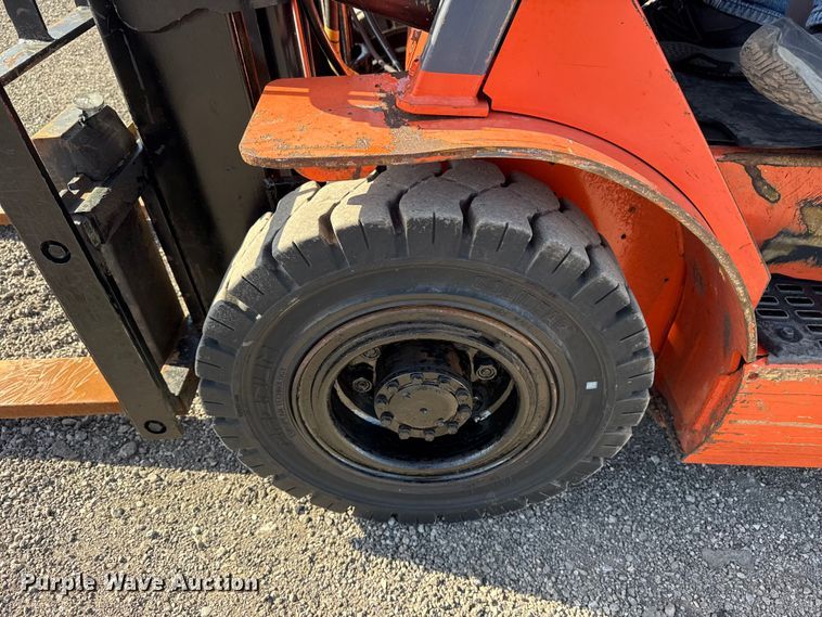 image for item EG8884 Toyota 7FGU25 forklift