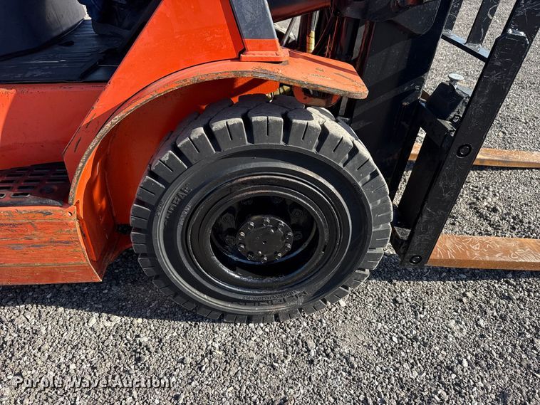 image for item EG8884 Toyota 7FGU25 forklift