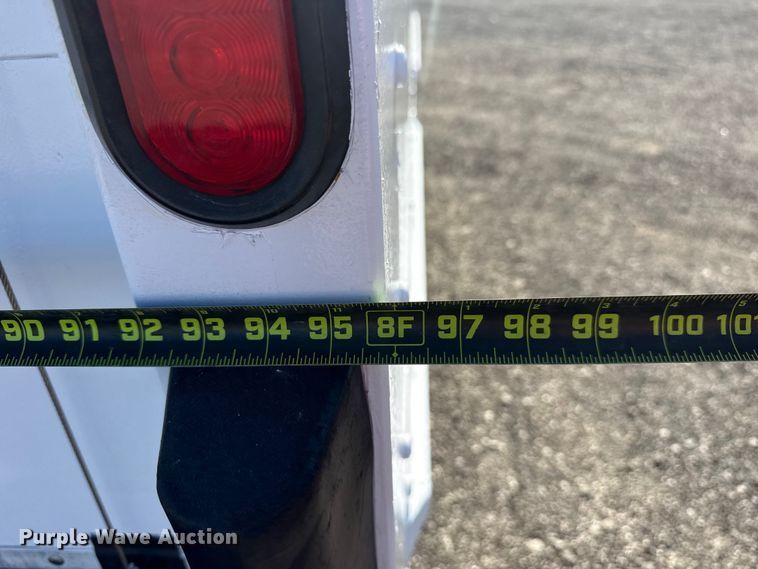 image for item EG8899 2014 GMC Savana box truck