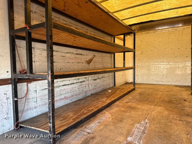 image for item EG8899 2014 GMC Savana box truck