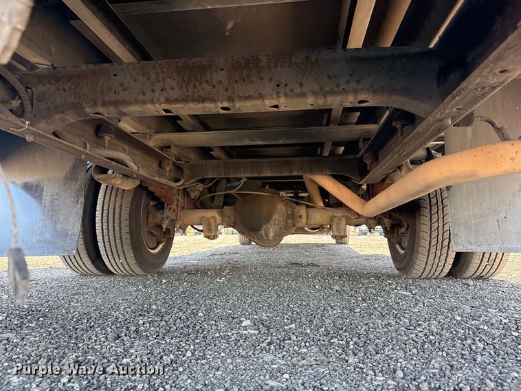 image for item EG8899 2014 GMC Savana box truck