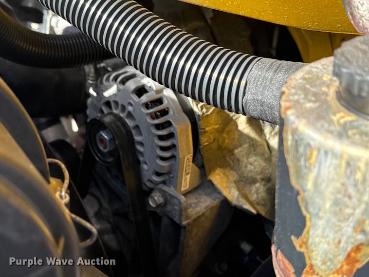 image for item EG8899 2014 GMC Savana box truck