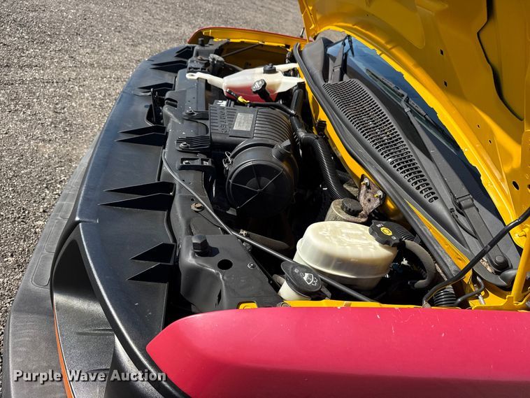 image for item EG8899 2014 GMC Savana box truck