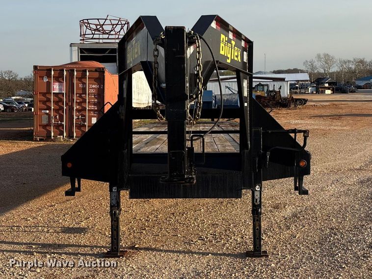 image for item EO4048 2013 Big Tex 22GN flatbed trailer