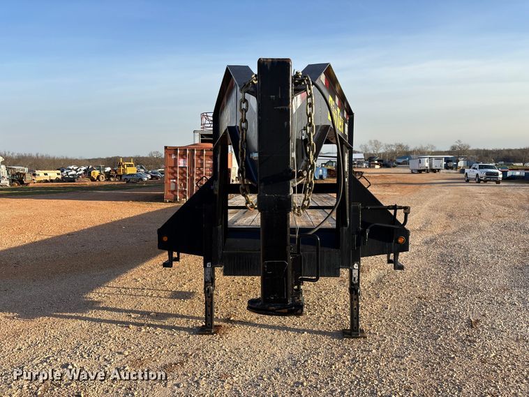 image for item EO4048 2013 Big Tex 22GN flatbed trailer
