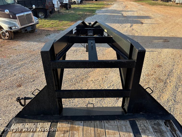 image for item EO4048 2013 Big Tex 22GN flatbed trailer