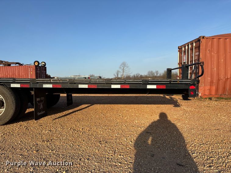 image for item EO4048 2013 Big Tex 22GN flatbed trailer