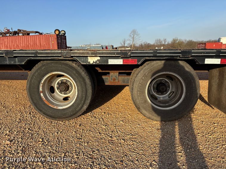 image for item EO4048 2013 Big Tex 22GN flatbed trailer