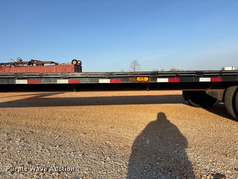 image for item EO4048 2013 Big Tex 22GN flatbed trailer