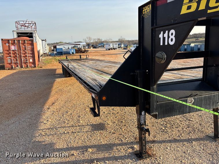 image for item EO4048 2013 Big Tex 22GN flatbed trailer