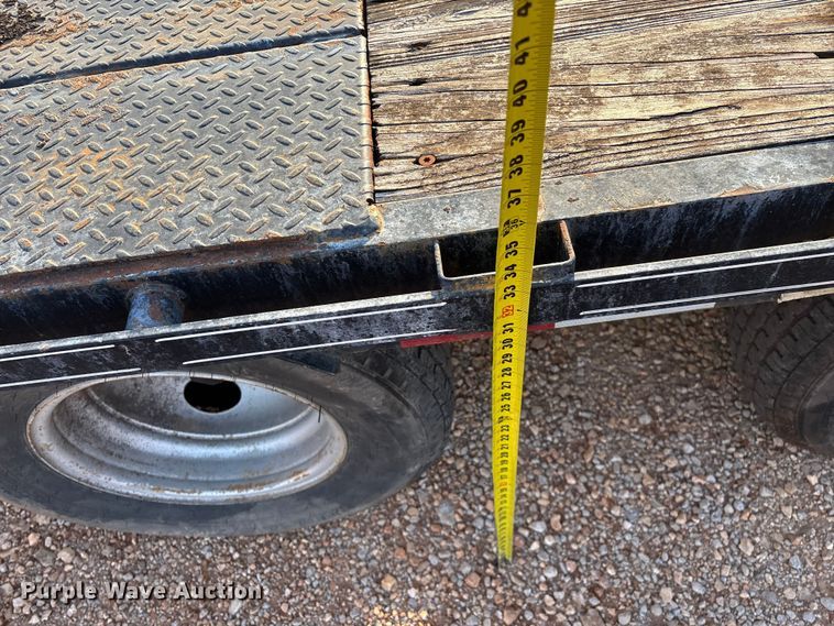 image for item EO4048 2013 Big Tex 22GN flatbed trailer