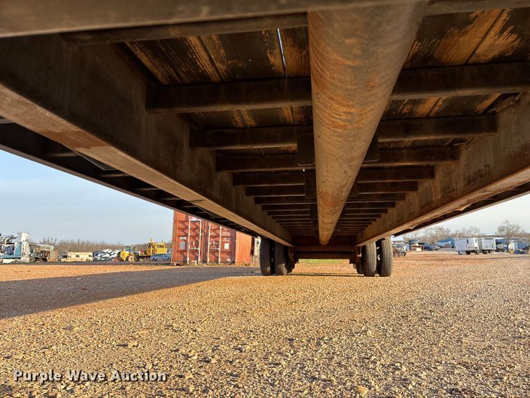 image for item EO4048 2013 Big Tex 22GN flatbed trailer