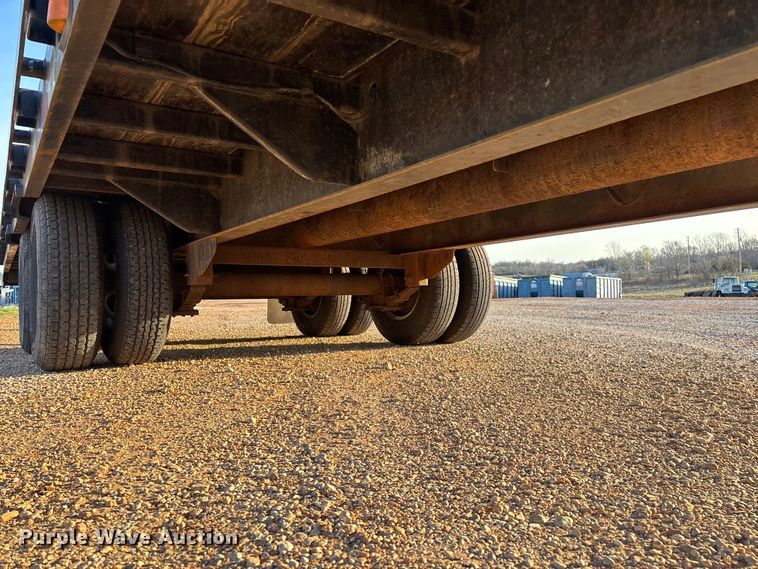 image for item EO4048 2013 Big Tex 22GN flatbed trailer