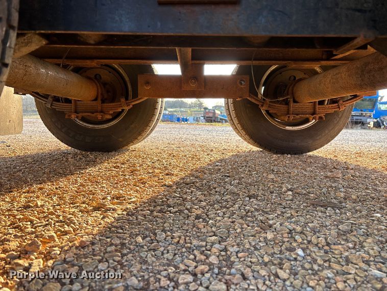 image for item EO4048 2013 Big Tex 22GN flatbed trailer