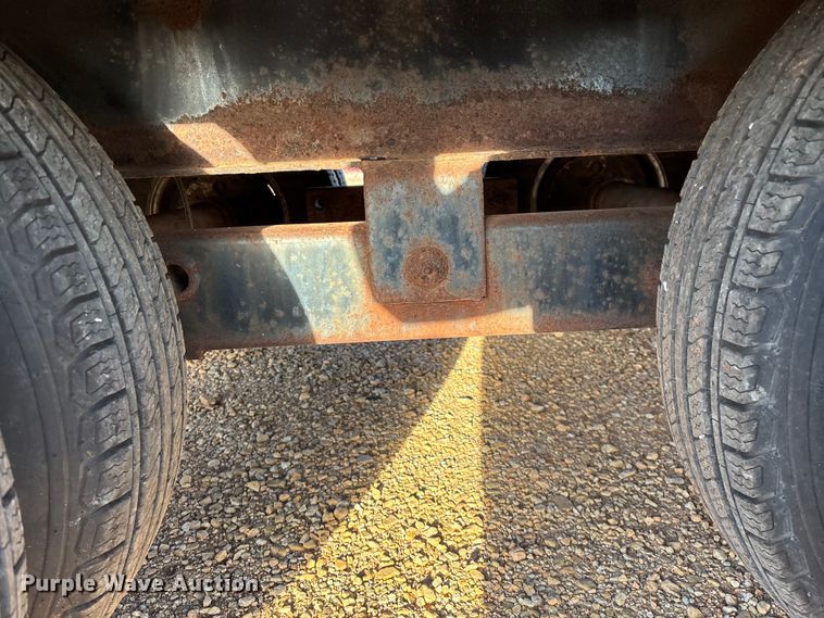 image for item EO4048 2013 Big Tex 22GN flatbed trailer