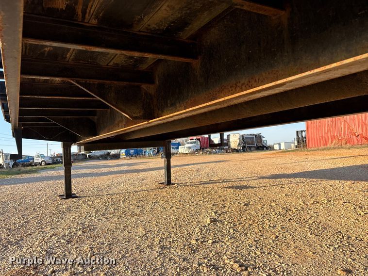 image for item EO4048 2013 Big Tex 22GN flatbed trailer