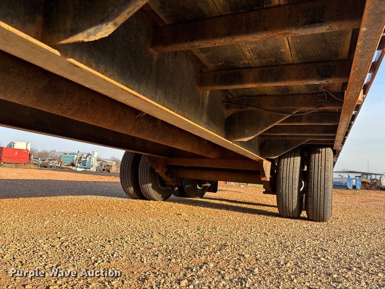image for item EO4048 2013 Big Tex 22GN flatbed trailer