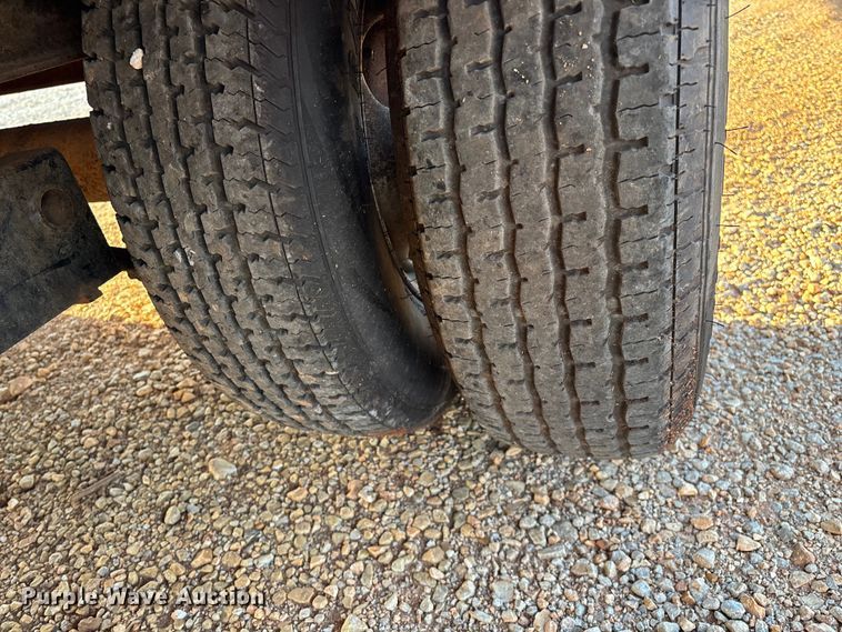 image for item EO4048 2013 Big Tex 22GN flatbed trailer