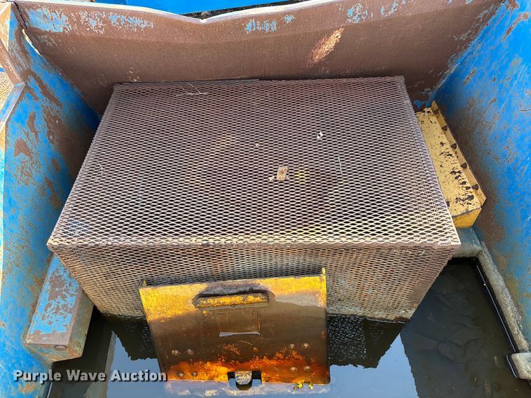 image for item EO4053 Bayne Thinline front end load carry can