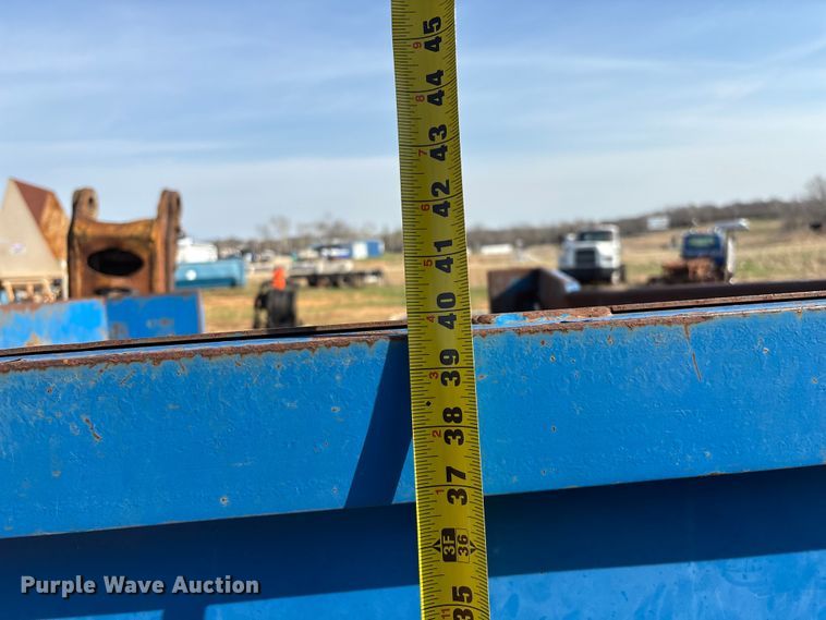 image for item EO4053 Bayne Thinline front end load carry can