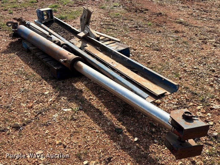 image for item EO4057 (2) refuse truck reaver cylinders