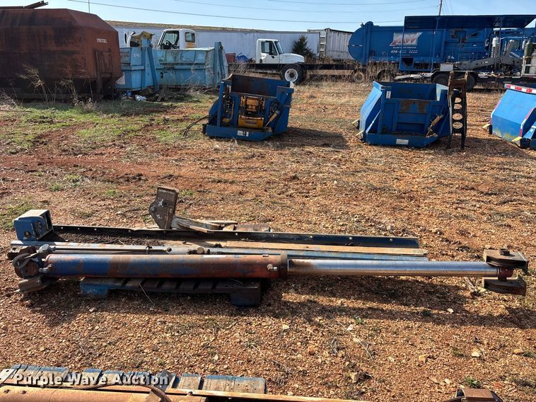 image for item EO4057 (2) refuse truck reaver cylinders